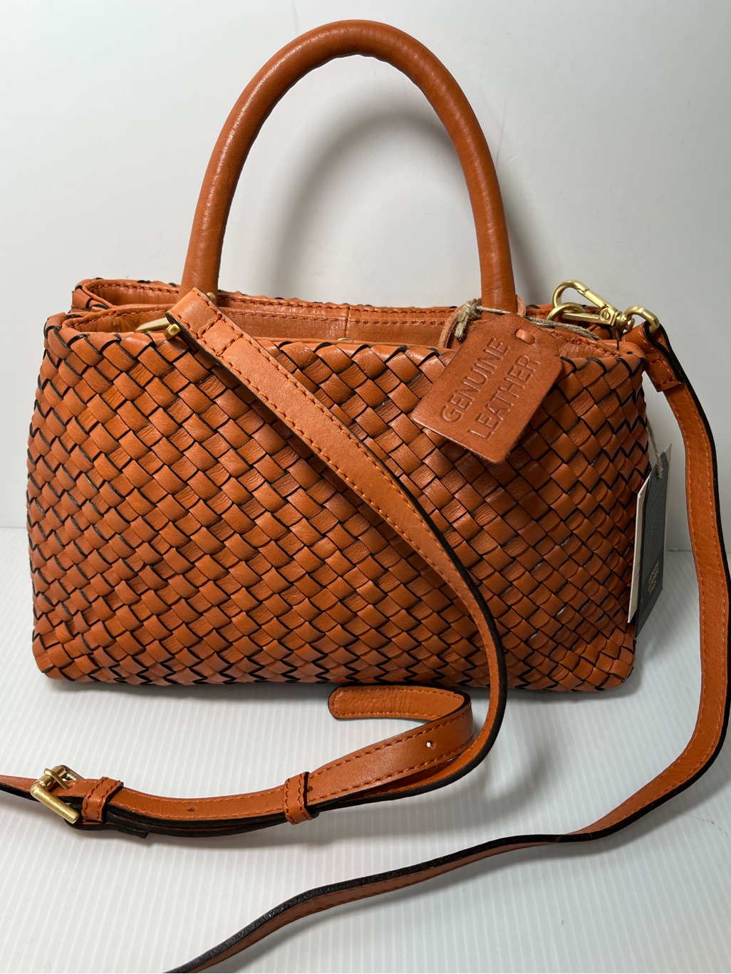 Artisan Handcrafted Woven Genuine Leather W/Antique Finish Hand/Shoulder Bag